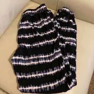 Black & White pants.  NWOT